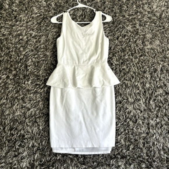 Banana Republic Dresses & Skirts - Banana Republic Women White Cocktail Dress Size 2 Business Workwear